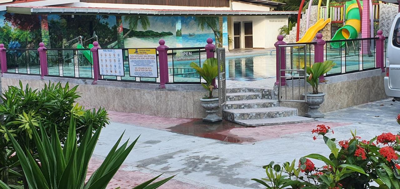Rasa Senang Villa -Islam Guest Only Pantai Cenang  Bagian luar foto