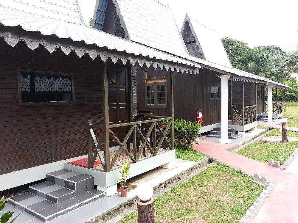 Rasa Senang Villa -Islam Guest Only Pantai Cenang  Bagian luar foto