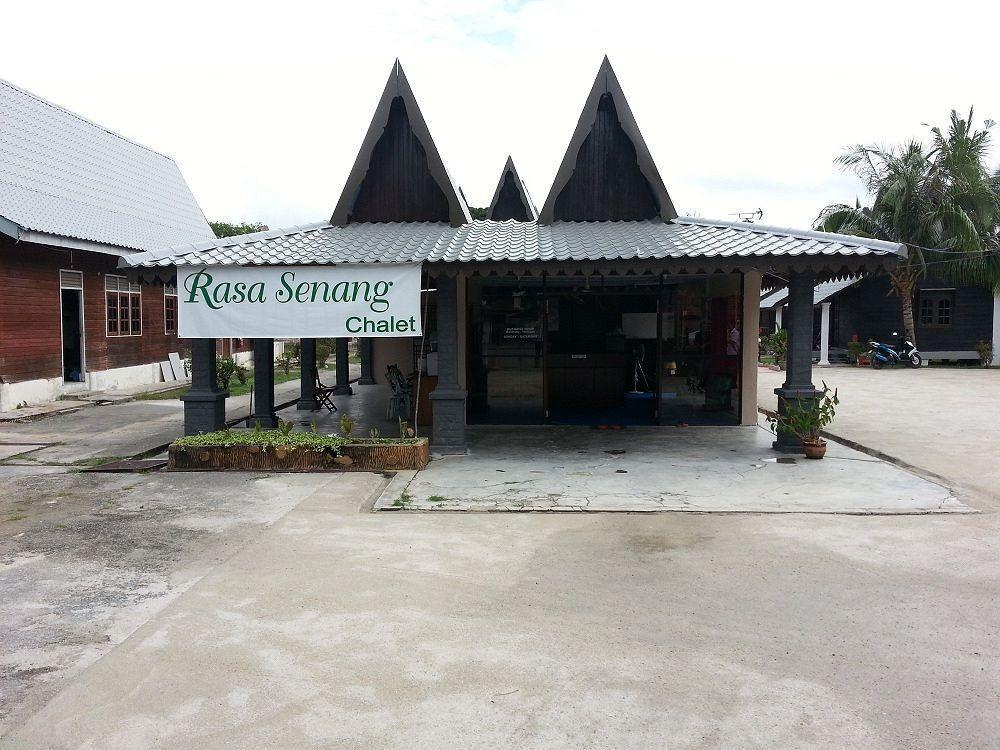 Rasa Senang Villa -Islam Guest Only Pantai Cenang  Bagian luar foto