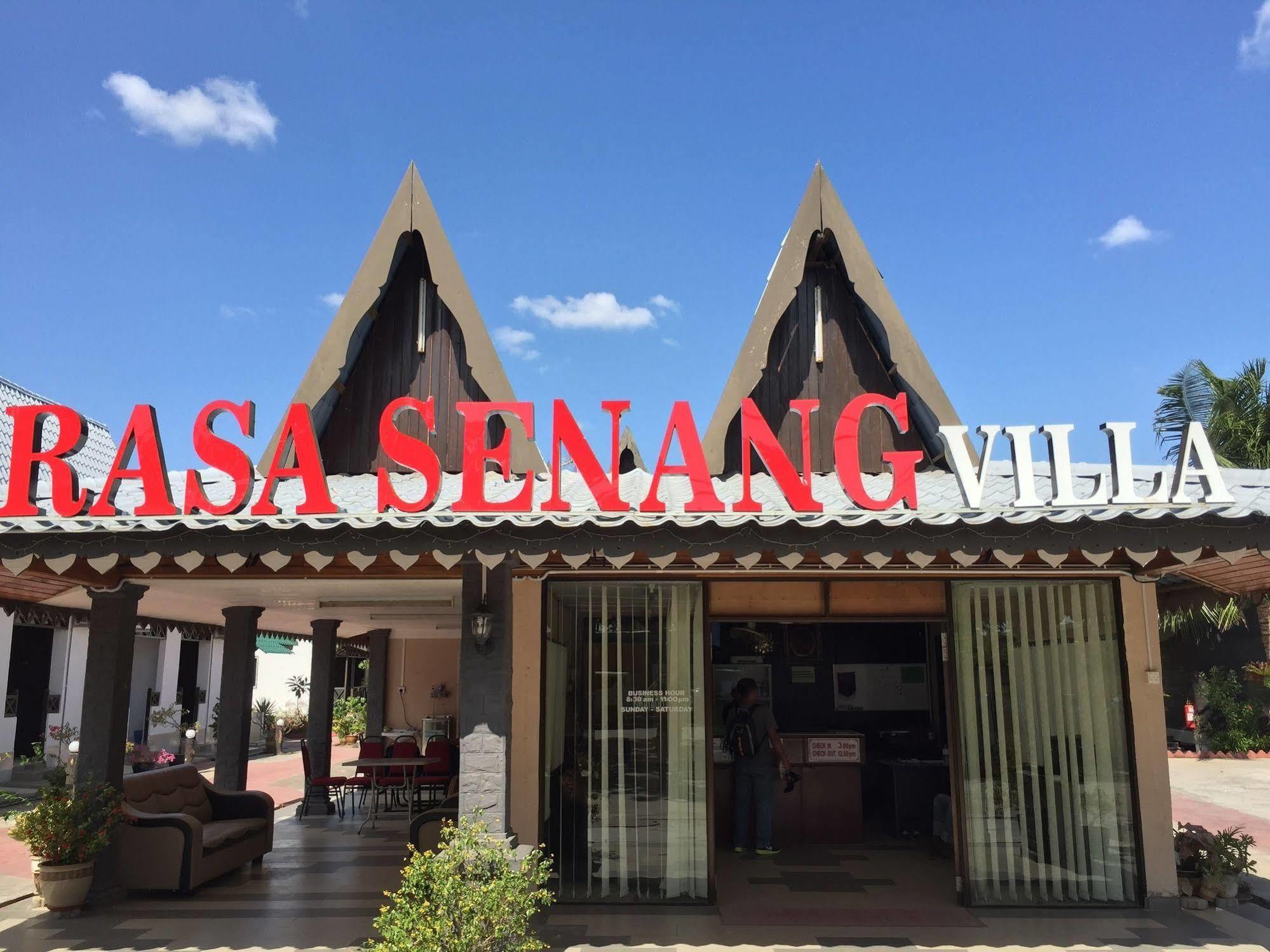 Rasa Senang Villa -Islam Guest Only Pantai Cenang  Bagian luar foto