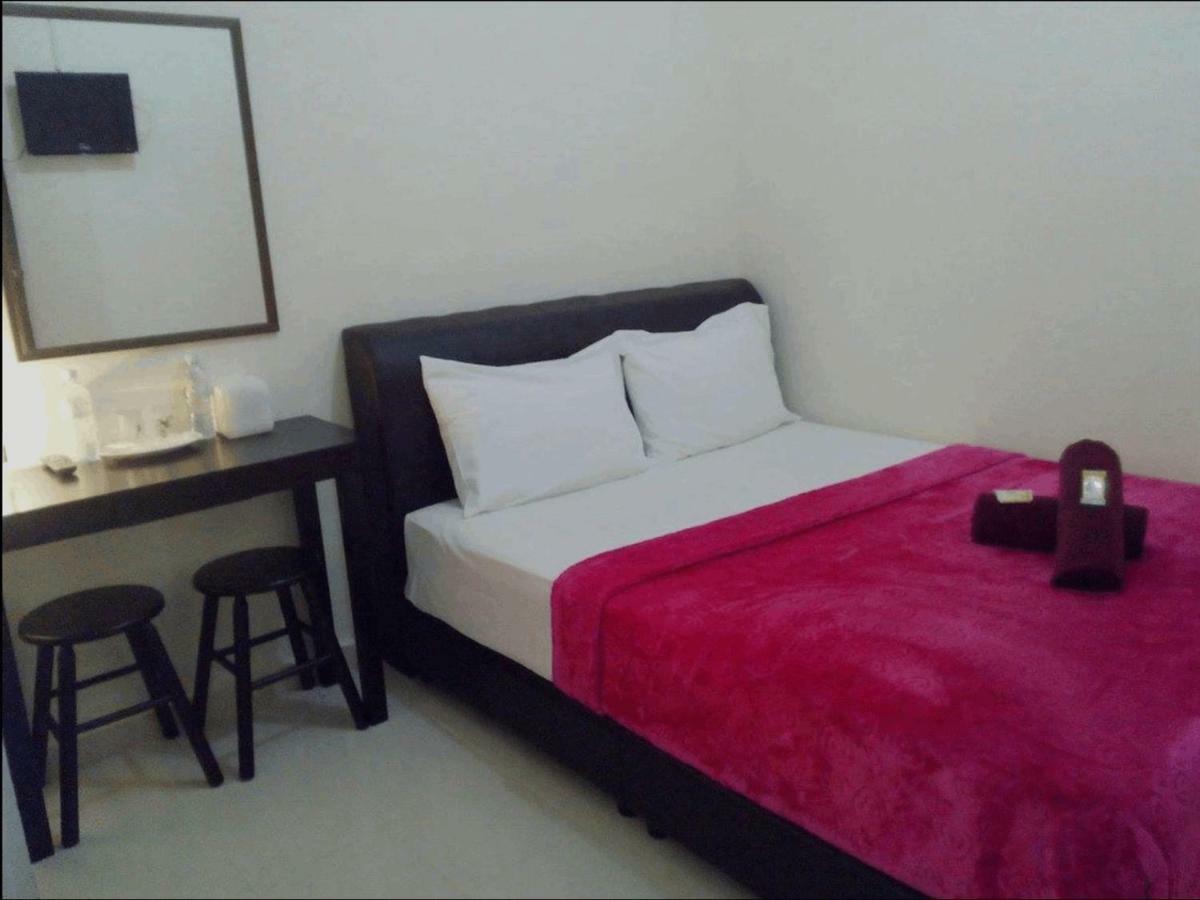 Rasa Senang Villa -Islam Guest Only Pantai Cenang  Bagian luar foto